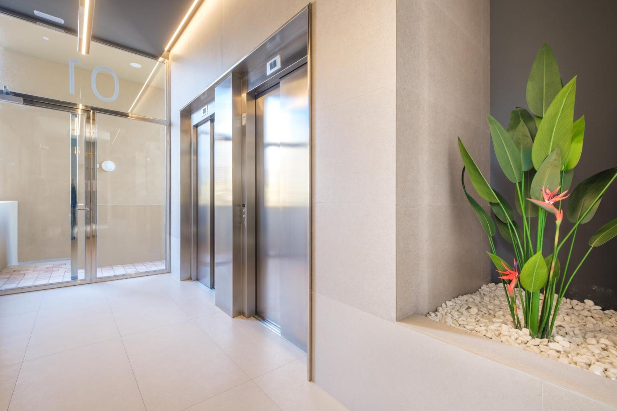Sunset Cliffs Deluxe 6133 Poniente Apartment
